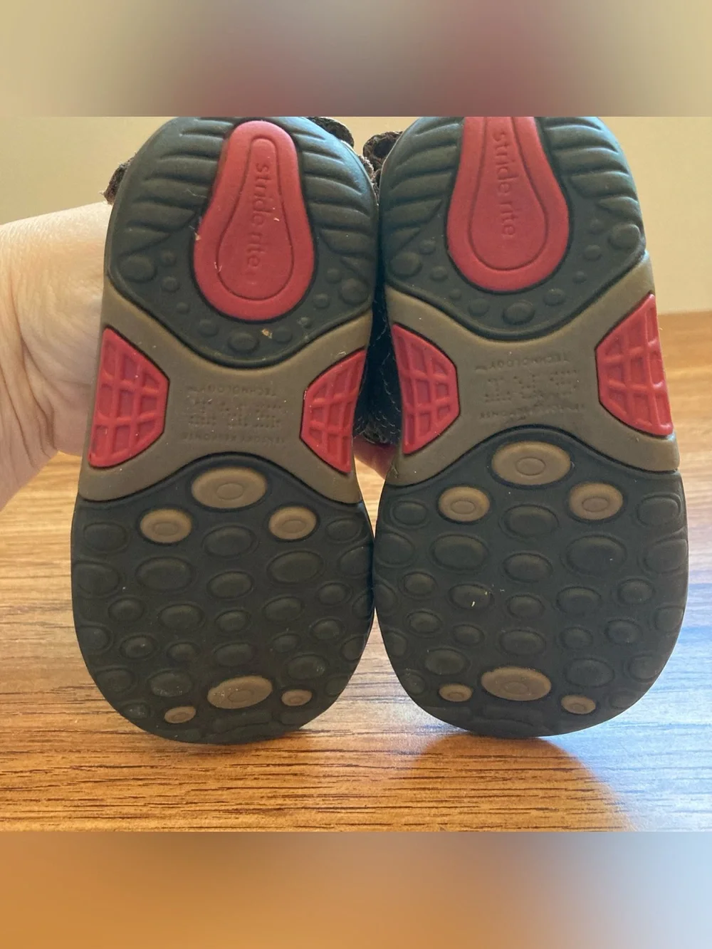 5/$15 Stride Rite Scooter Kids Brown Velcro Sandals 7